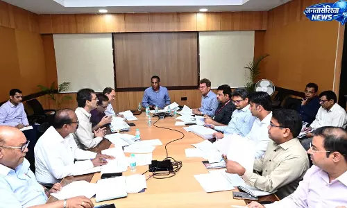 लोक निर्माण विभाग के सचिव ने रेलवे ओवर-ब्रिज एवं रेलवे अंडर-ब्रिज कार्यों की समीक्षा की